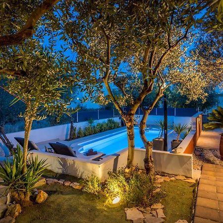 House Oliva With Private Pool And Large Garden Villa Stari Grad  Ngoại thất bức ảnh